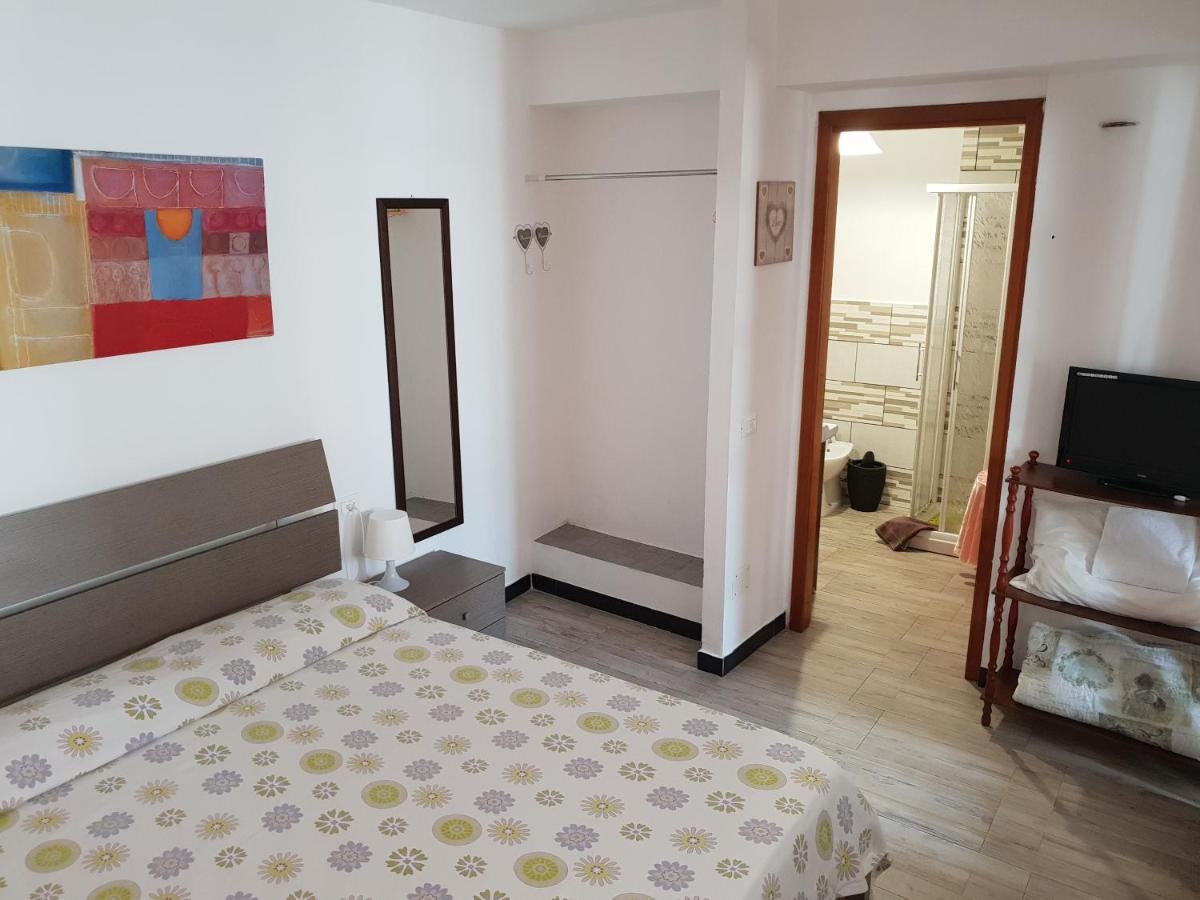 Casa Vacanze L'Agrifoglio Bed and Breakfast Magliolo Buitenkant foto