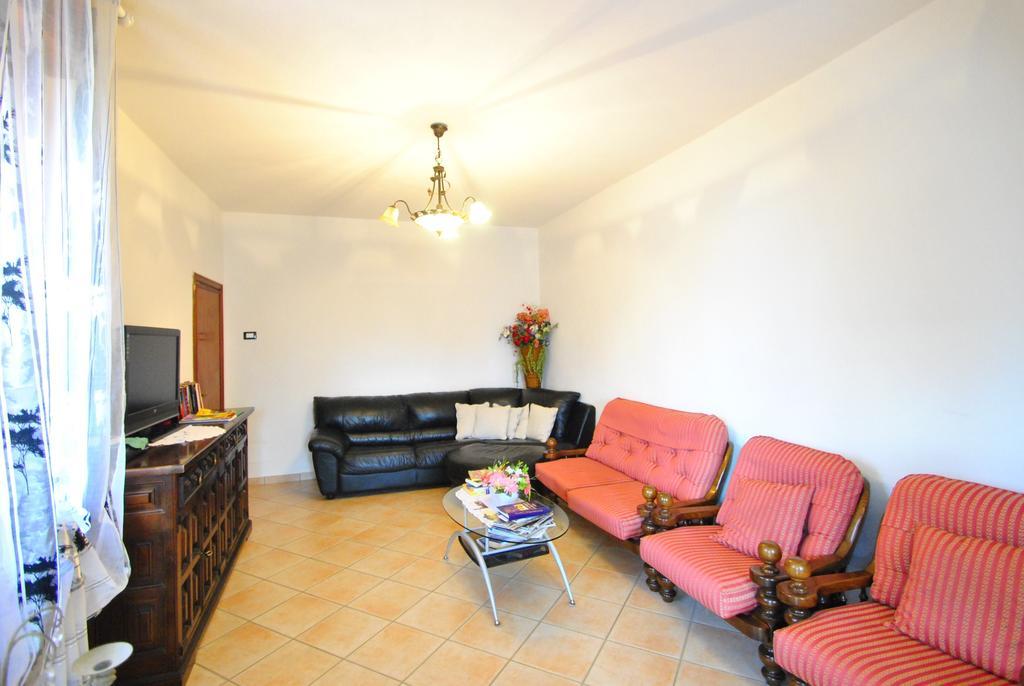 Casa Vacanze L'Agrifoglio Bed and Breakfast Magliolo Kamer foto