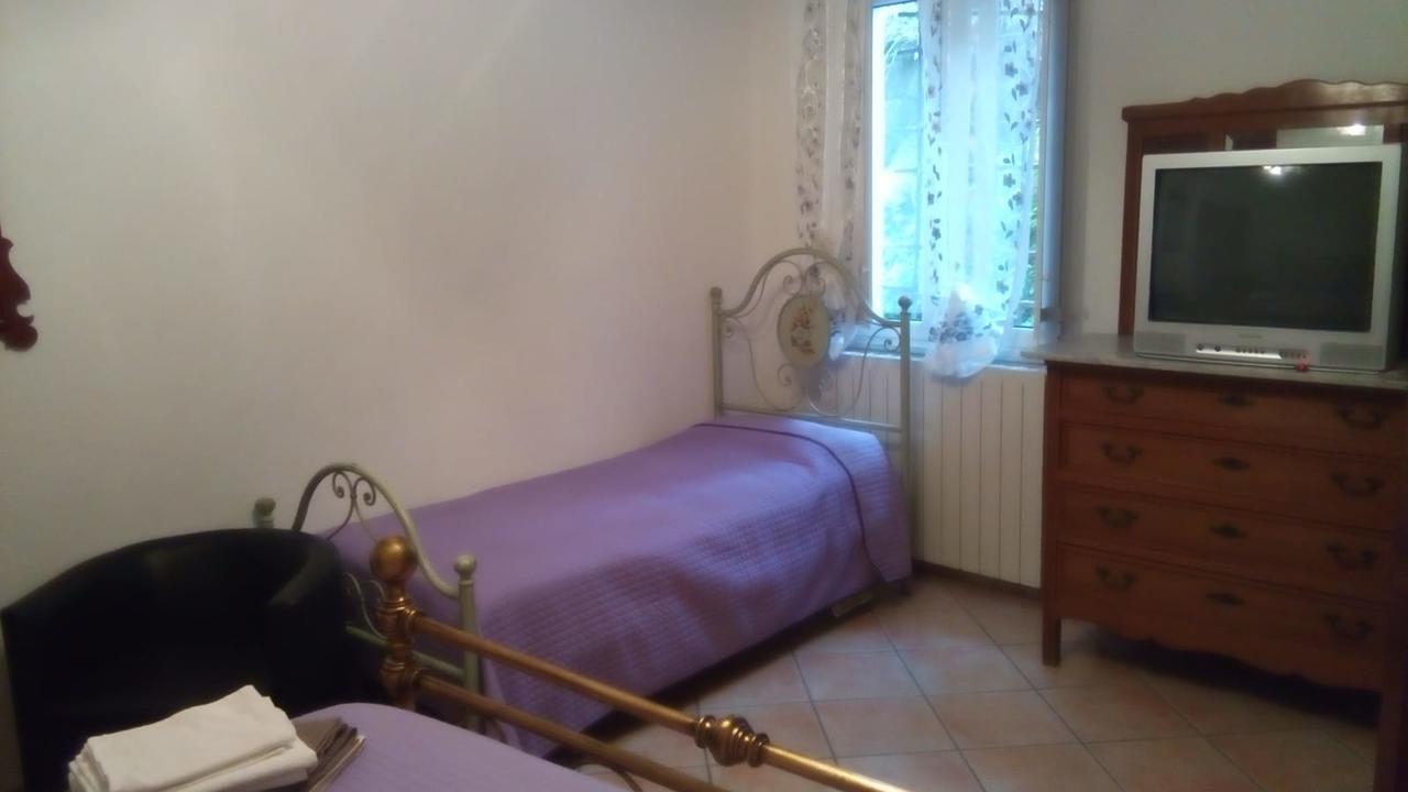 Casa Vacanze L'Agrifoglio Bed and Breakfast Magliolo Buitenkant foto