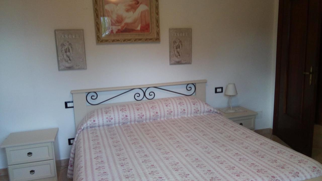 Casa Vacanze L'Agrifoglio Bed and Breakfast Magliolo Buitenkant foto