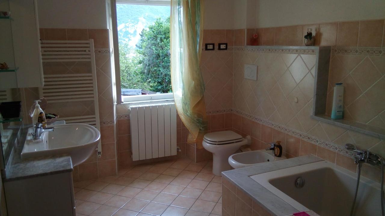 Casa Vacanze L'Agrifoglio Bed and Breakfast Magliolo Buitenkant foto